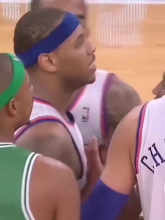 社會瓜！當年安東尼與加內(nèi)特發(fā)生沖突，賽后瓜哥帶人堵綠軍大巴