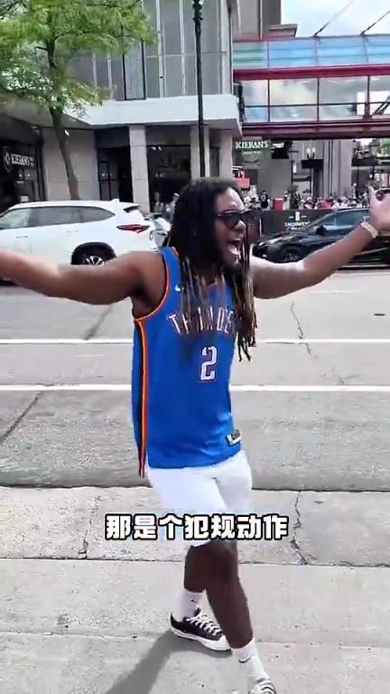 數(shù)據(jù)很炸+帶隊(duì)總決賽！但亞歷山大似乎非常不受美國(guó)球迷待見啊