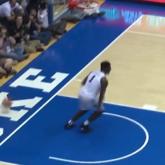 真的很炸裂！錫安大學(xué)時(shí)的球風(fēng)是真勁爆啊